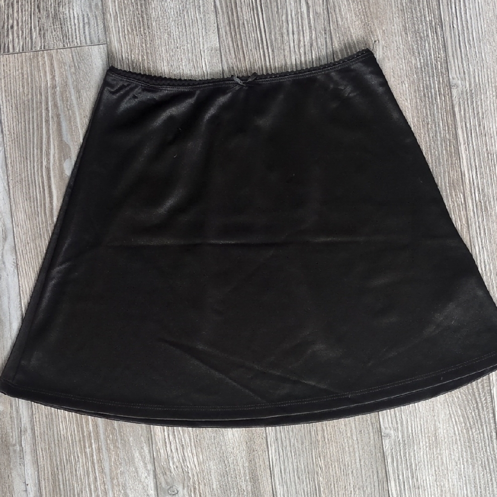 5/$25 Streetwear Society Black A-Line Silk Skirt XS NWOT